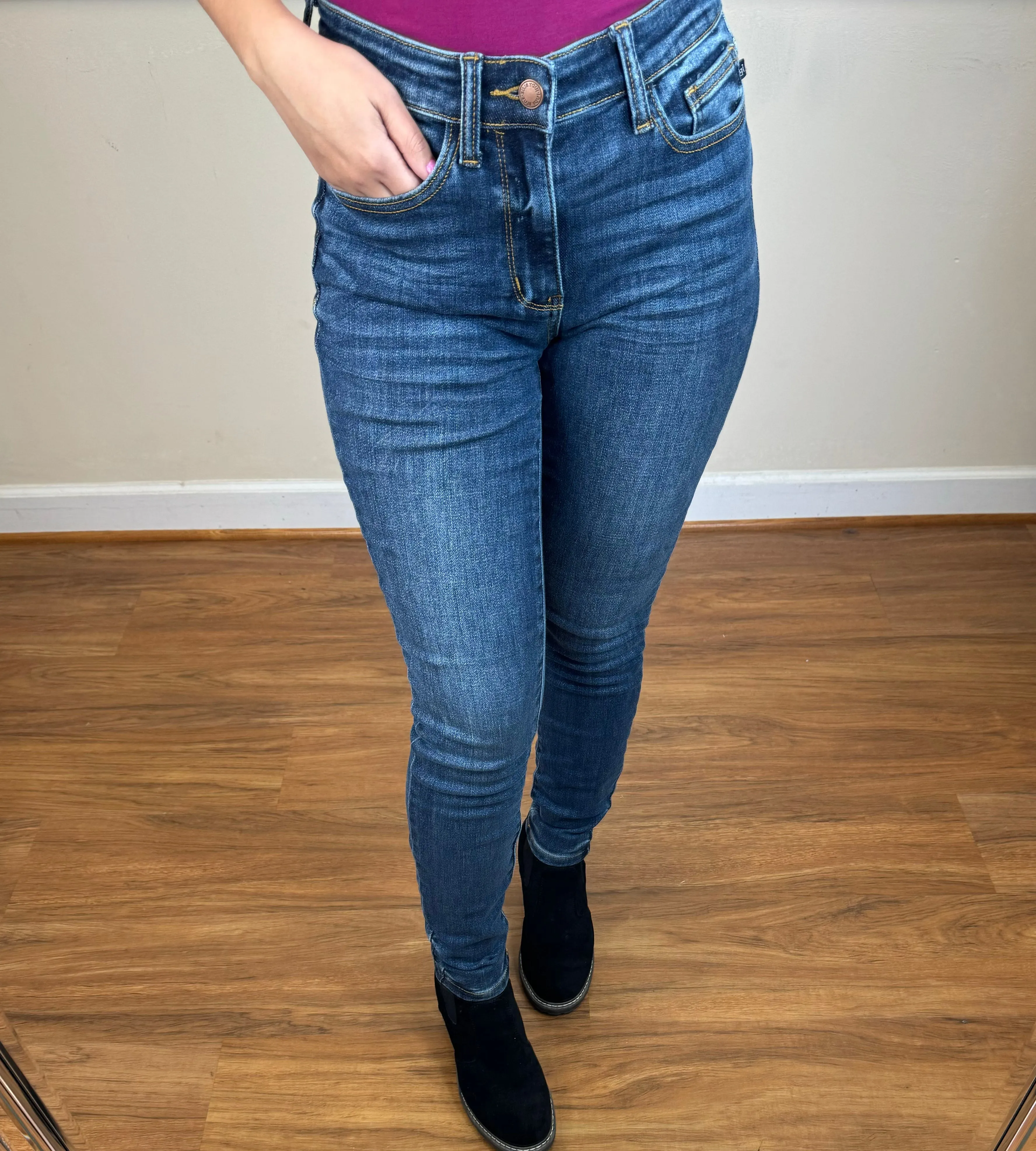 #P919 Renata Hand Sand Mid Rise Skinny Jeans