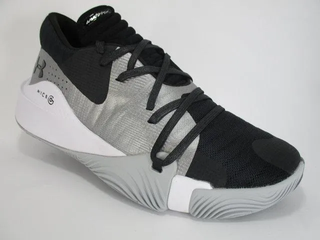 Under Armor men's basketball shoe Spawn Low 3021263 001 black